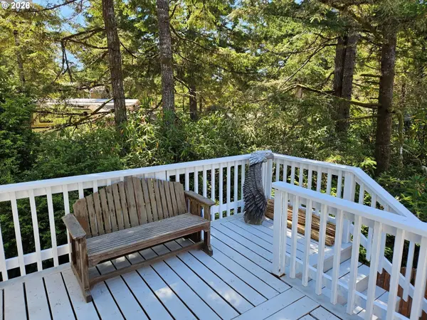 39 EASY ST, Florence, OR 97439