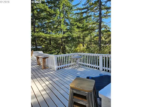 39 EASY ST, Florence, OR 97439