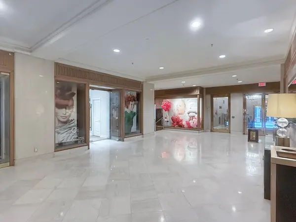 22 Leader LN #522, Toronto C08, ON M5E 0B2