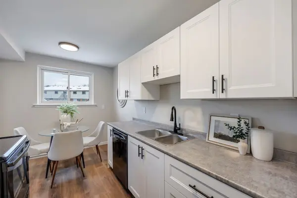 120 Nonquon RD #100, Oshawa, ON L1G 7E6