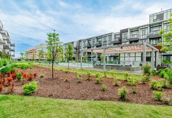 415 Sea Ray AVE #126, Innisfil, ON L9S 0R5