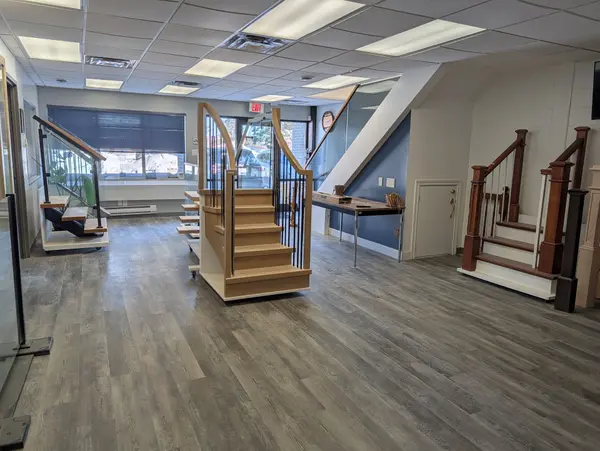 5459 Canotek RD #4, Beacon Hill North - South And Area, ON K1J 6N3