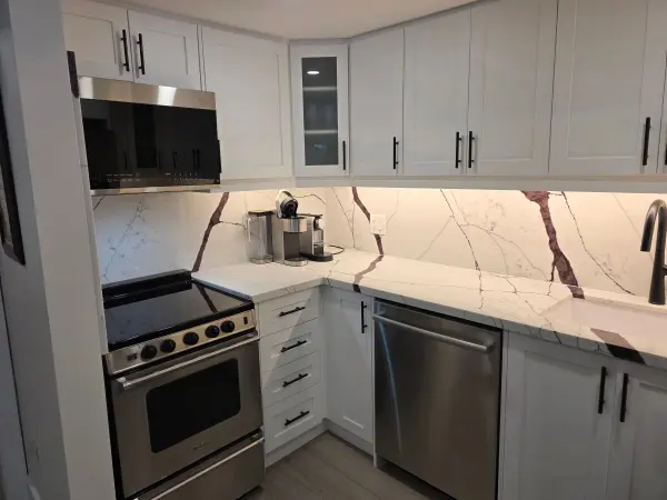 32 Deerhurst Greens DR #105, Huntsville, ON P1H 2E8