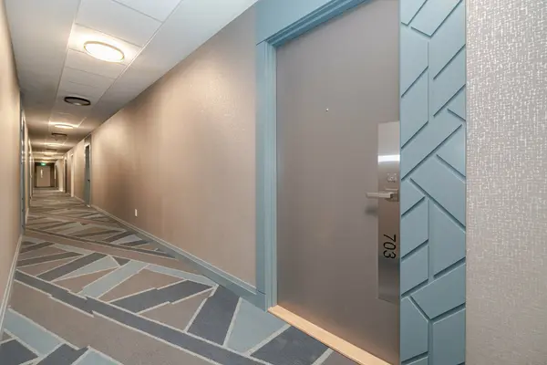 415 Main ST W #703, Hamilton, ON L8P 1K5