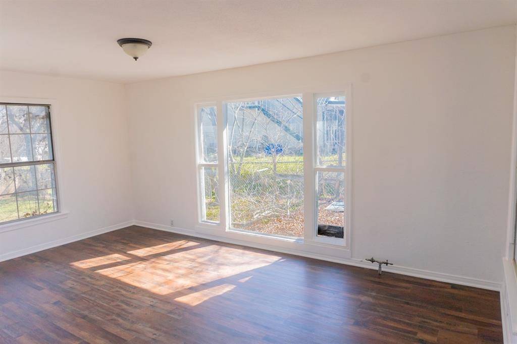 403 N Fairview Street, Keene, TX 76059