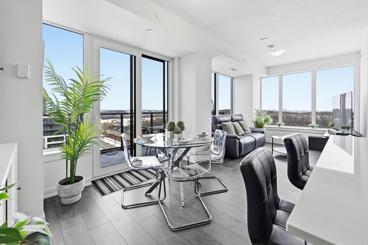 3200 William Coltson AVE #1004, Oakville, ON L6H 7W6