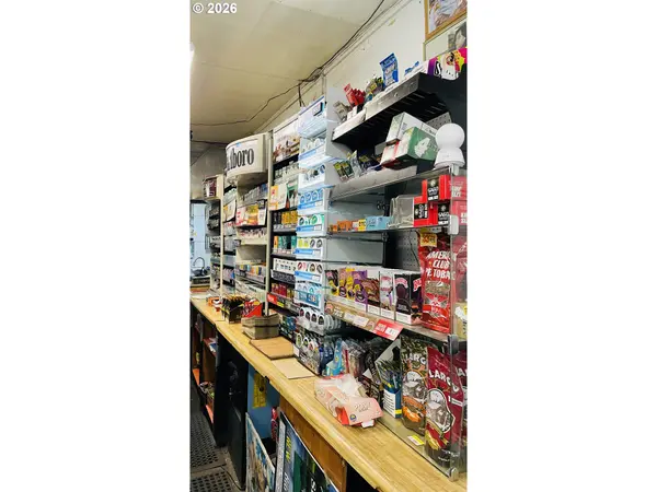 293 BRIDGE ST, Lafayette, OR 97127