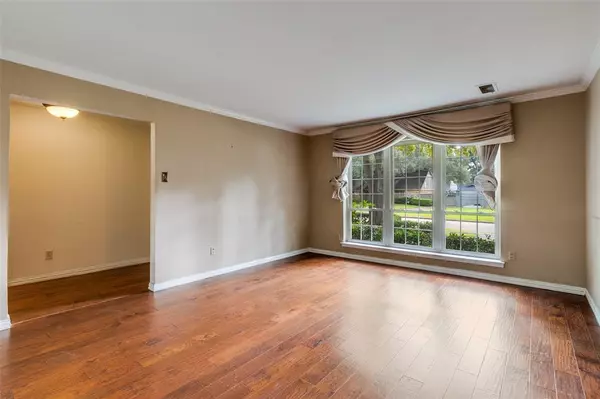 Dallas, TX 75229,4217 Hockaday Drive