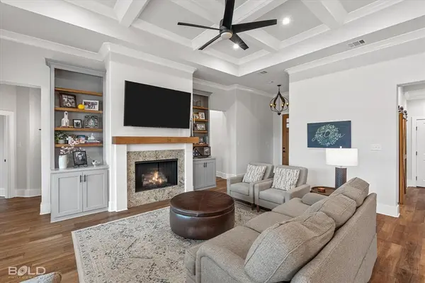 612 Corinth Circle, Bossier City, LA 71111