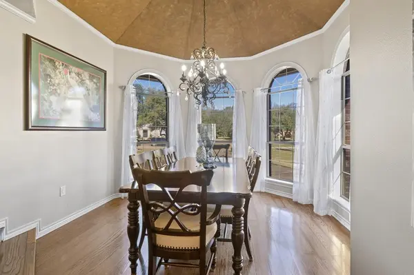 912 Fleming Drive, Mount Pleasant, TX 75455