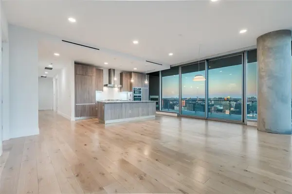 Dallas, TX 75201,3130 N Harwood Street #2606