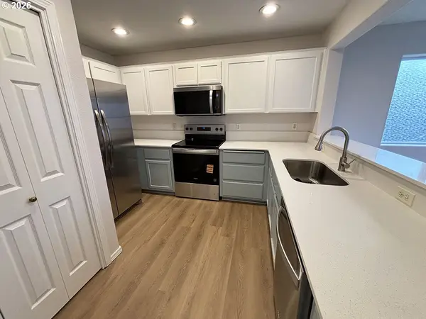 764 N 20TH PL, Cornelius, OR 97113