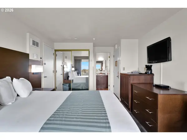 88416 1ST AVE #110/112, Florence, OR 97439