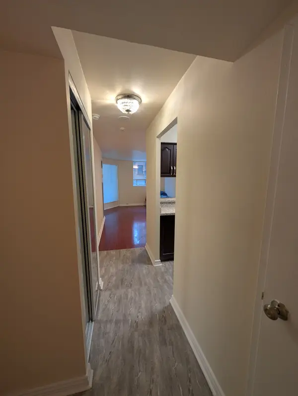 633 Bay ST #222, Toronto C01, ON M5G 2G4