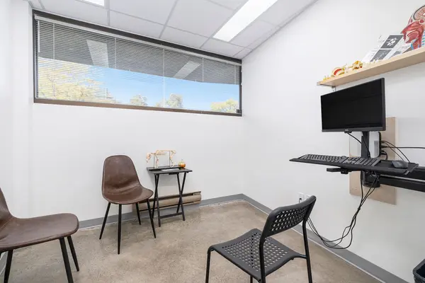 2300 CARLING AVE #101, Britannia Heights - Queensway Terrace N And Area, ON K2B 7G1