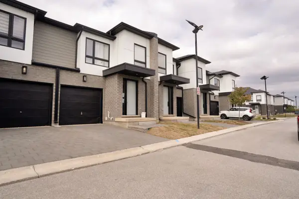 175 Doan DR #108, Middlesex Centre, ON N0L 1R0