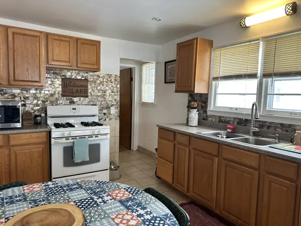 50330 Eastside DR, Silver Creek Twp, MI 49047