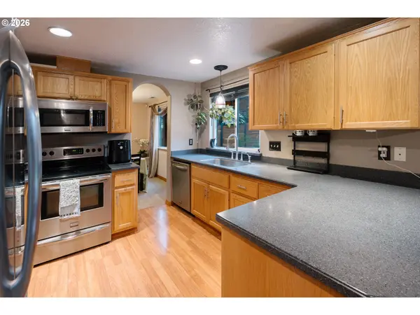 1254 CRYSTAL LN, Lafayette, OR 97127