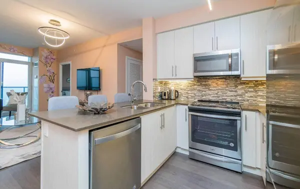 65 Oneida CRES #1508, Richmond Hill, ON L4B 0G9