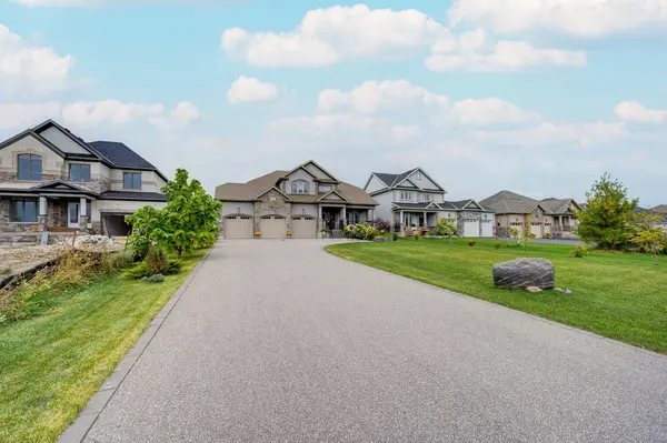 295 Sunnybrae AVE, Innisfil, ON L9S 0K9