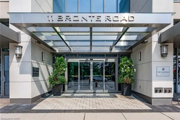 11 BRONTE RD #703, Oakville, ON L6L 0E1