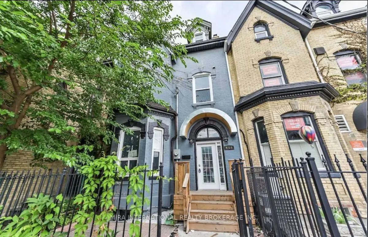 414 Dundas ST E #202, Toronto C08, ON M5A 2A8