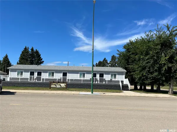 31 and  11 Main STREET, Leoville, SK S0J 1N0