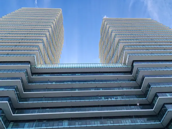 15 Skyridge DR #1418, Brampton, ON L6P 4S3