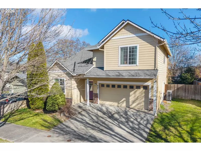 993 28TH ST, Hood River, OR 97031