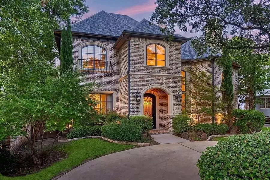 5311 W University Boulevard, Dallas, TX 75209