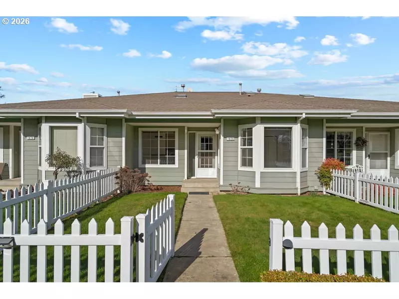 1826 ARMADALE AVE, Hood River, OR 97031