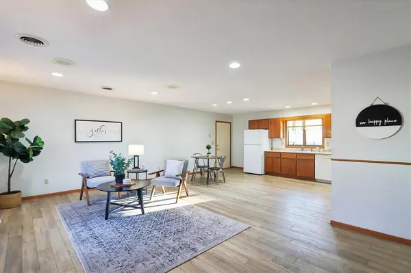 205 Valley Road, Williamsburg, IA 52361