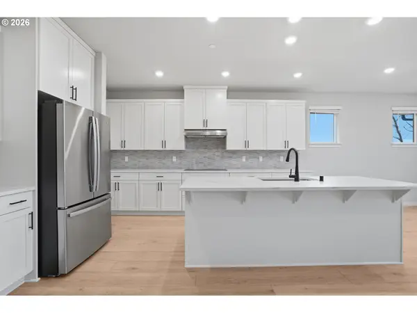 8773 N HOLLINGSWORTH ST, Camas, WA 98607