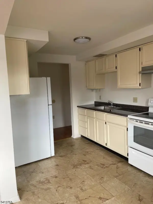 278 Morris St, Long Hill Twp., NJ 07980