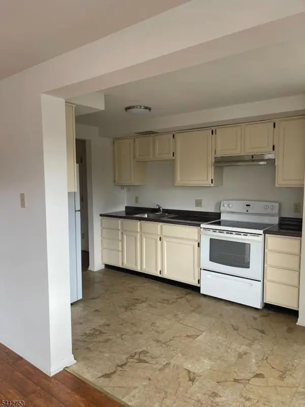 278 Morris St, Long Hill Twp., NJ 07980