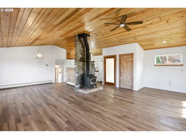 1707 BRIDGE ST, The Dalles, OR 97058