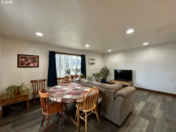 400 D ST, Dallesport, WA 98617