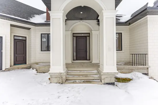 11 Caldwell DR, Oro-medonte, ON L0L 2L0