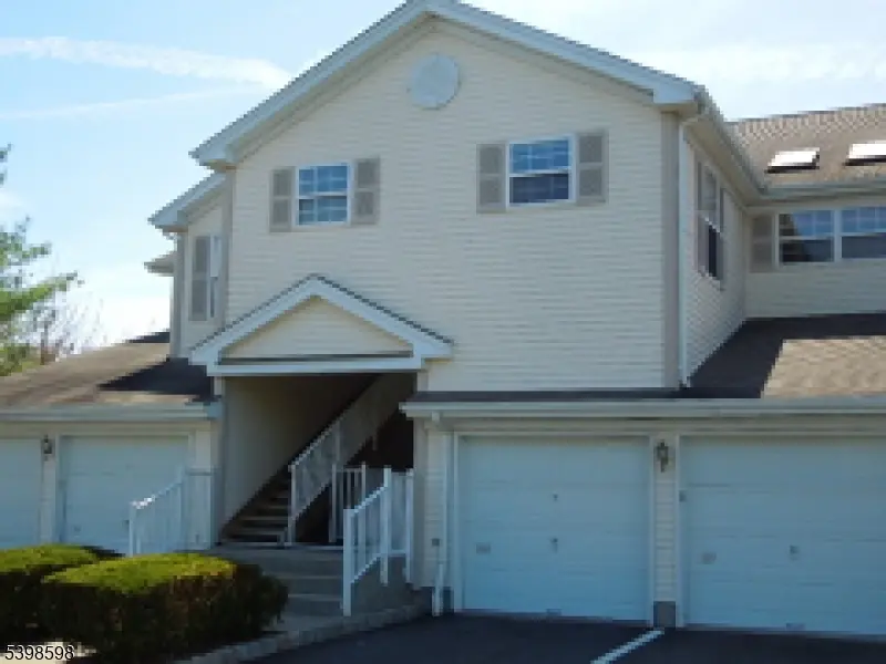 168 Potomac Dr  Condo #168, Bernards Twp., NJ 07920