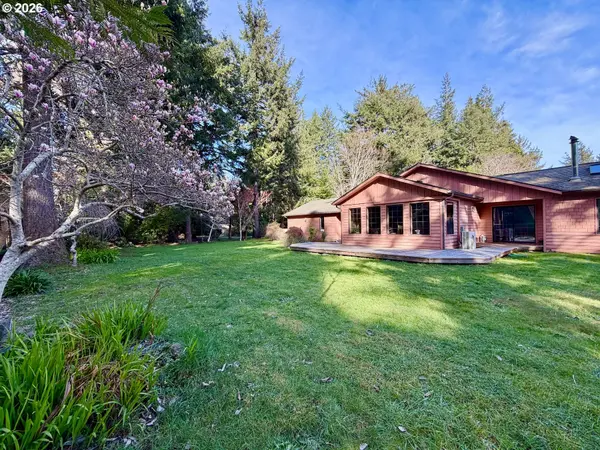 780 MICHIGAN AVE, Bandon, OR 97411