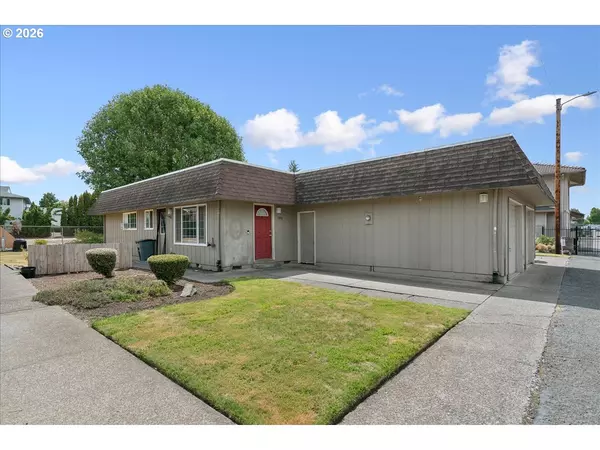 Salem, OR 97305,3456 NE CHIEFS CT