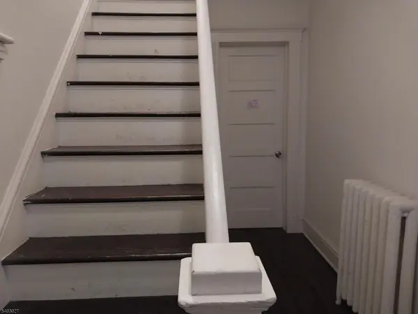 97 Easton Ave, New Brunswick City, NJ 08901