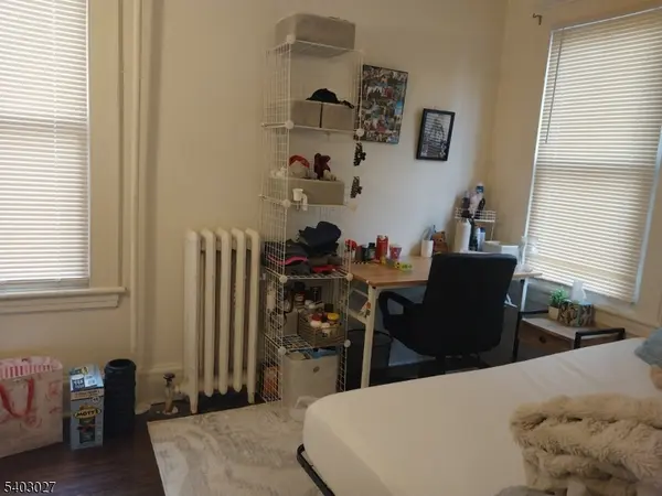 97 Easton Ave, New Brunswick City, NJ 08901