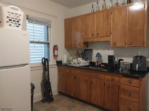 97 Easton Ave, New Brunswick City, NJ 08901