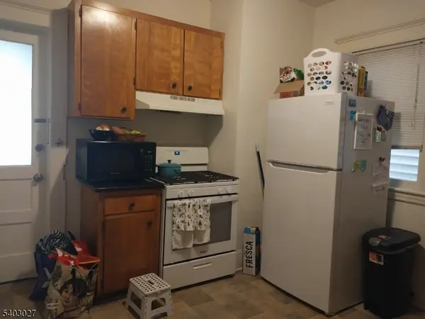 97 Easton Ave, New Brunswick City, NJ 08901