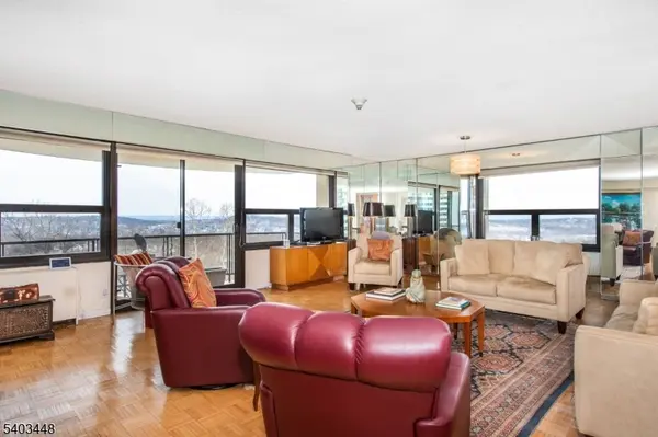 2 Claridge Dr #4MW, Verona Twp., NJ 07044