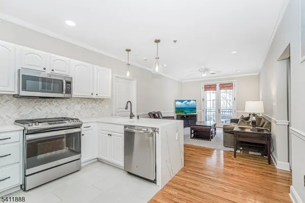 501 9th St #303,  Hoboken City,  NJ 07030