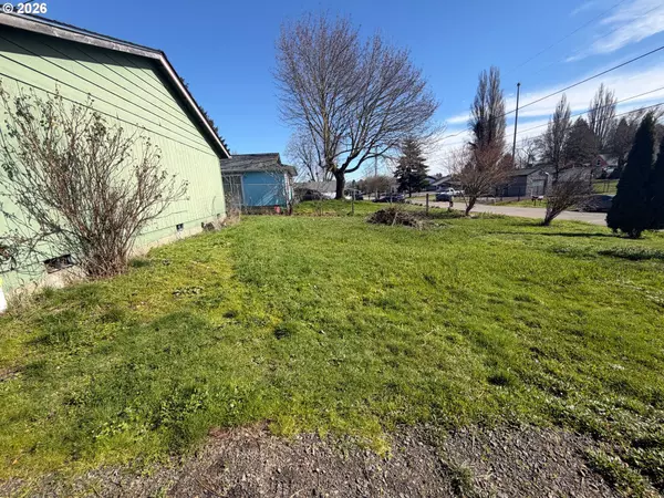 Salem, OR 97305,6976 EDITH AVE