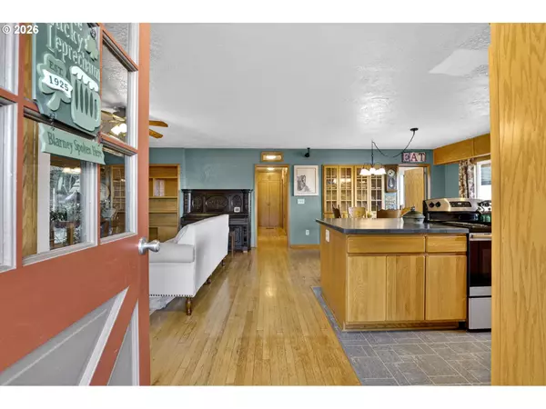 Estacada, OR 97023,186 NE SHAFFORD AVE