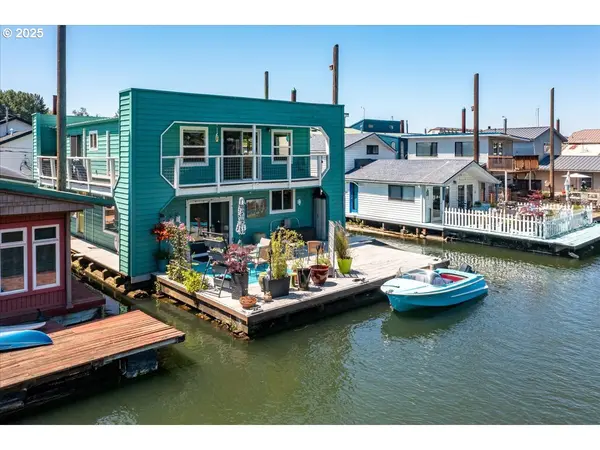 414 N Tomahawk Island DR, Portland, OR 97217